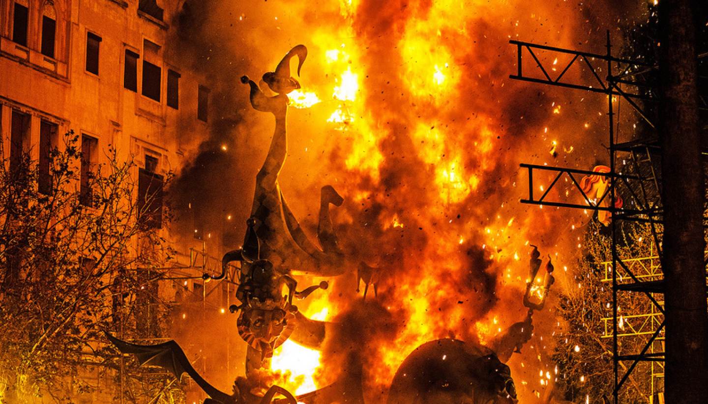 Valencia - las fallas burning valencia to the ground