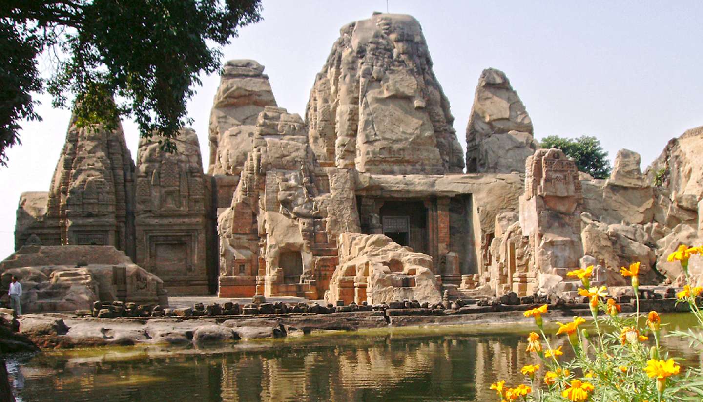 India - masroor temple india's undiscovered wonder