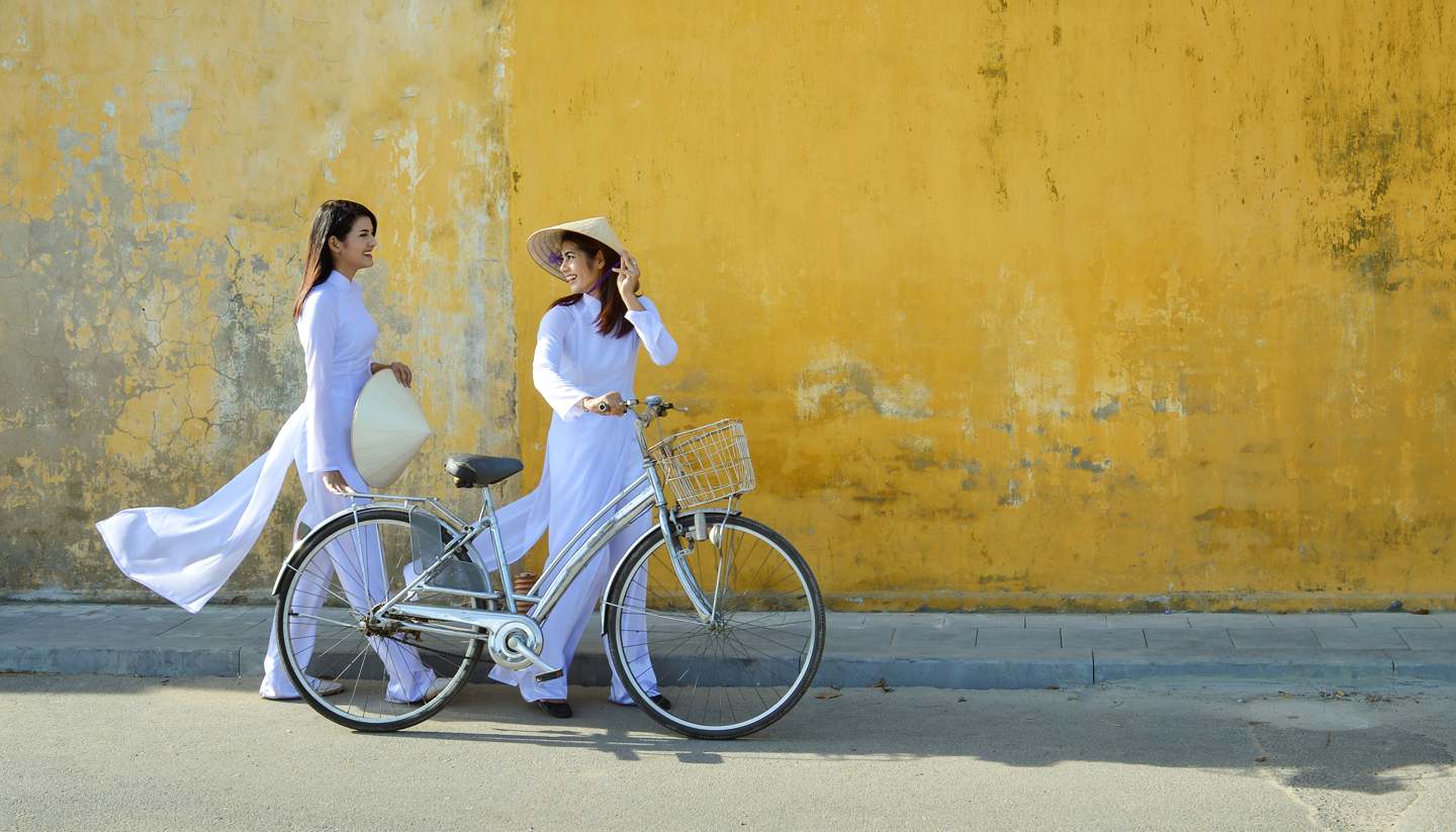 Vietnam - Vietnamese ladies