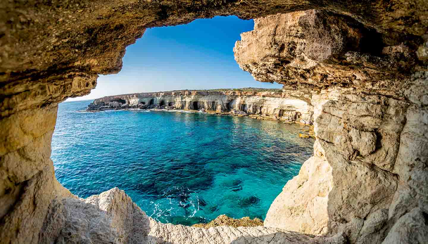 Chipre - Sea Caves near Ayia Napa, Cyprus