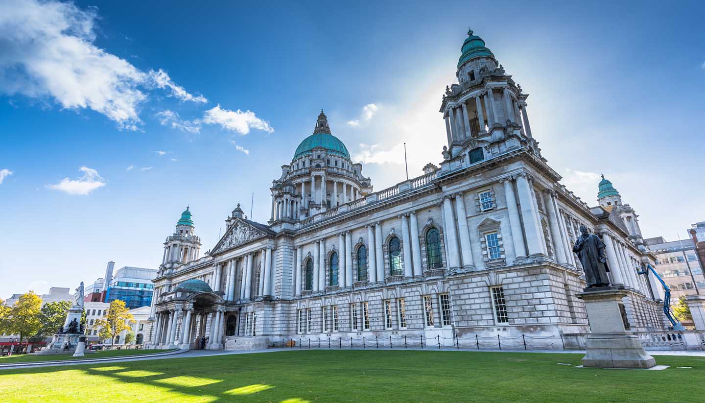 Irlanda del Norte - Belfast's City Hall, North Ireland, UK