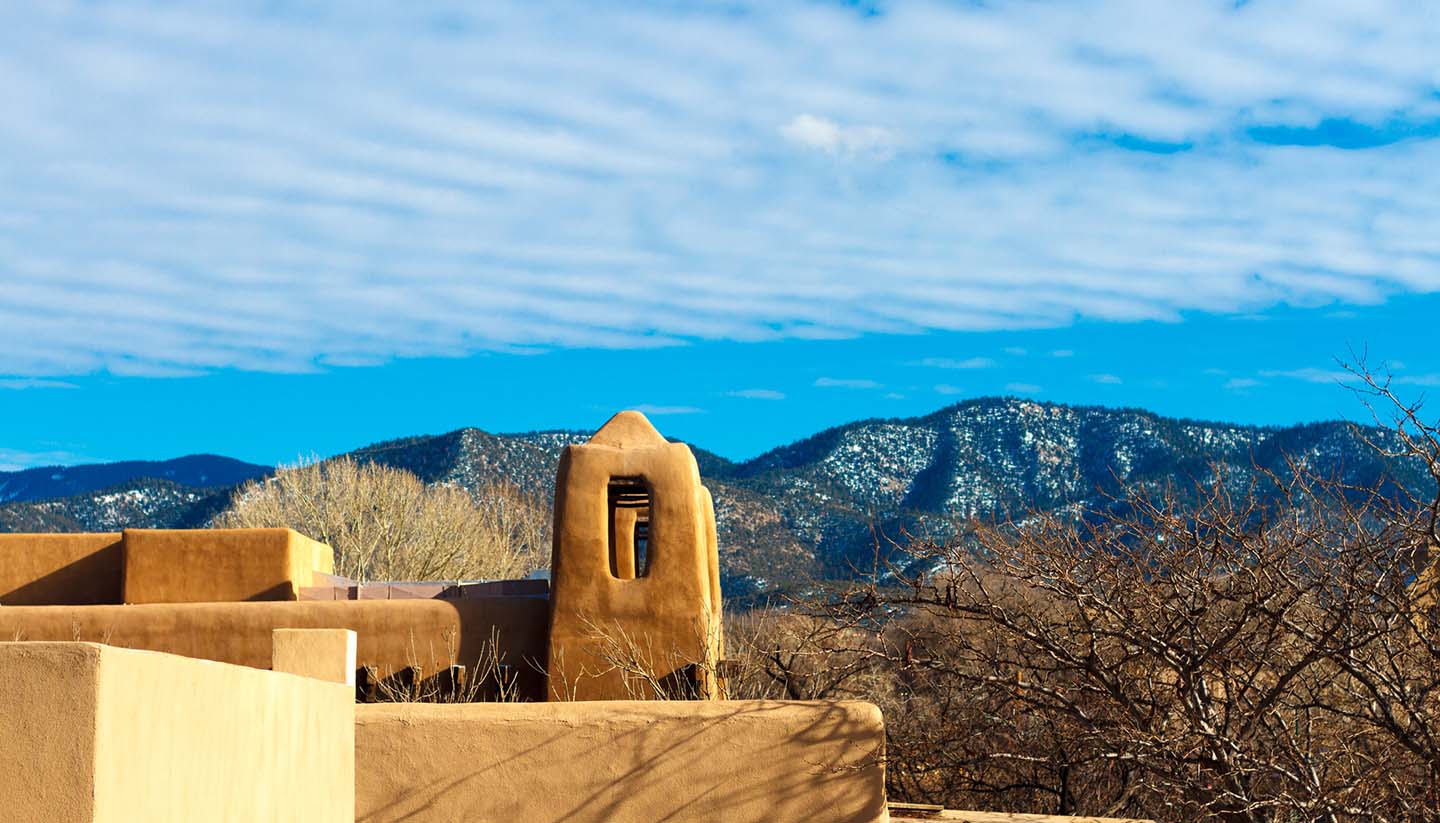 México - Snowy Hills of Santa Fe, New Mexico, USA